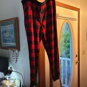 George red and black plaid joggers. Men’s size extra large.